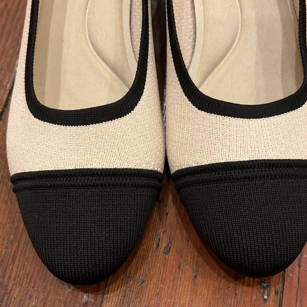 NWOT Black and Cream Vivaia ergonomic Women's Shoes - Picture 6 of 7